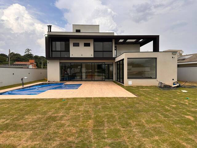 #62 - Casa para Venda em Cabreúva - SP - 2