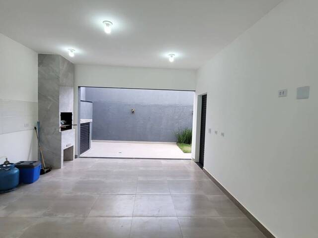 #65 - Casa para Venda em Itupeva - SP - 2